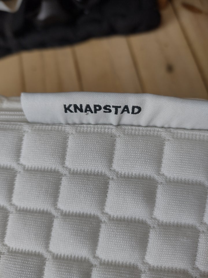 Topmadras Knapstad b: 160 l: 200