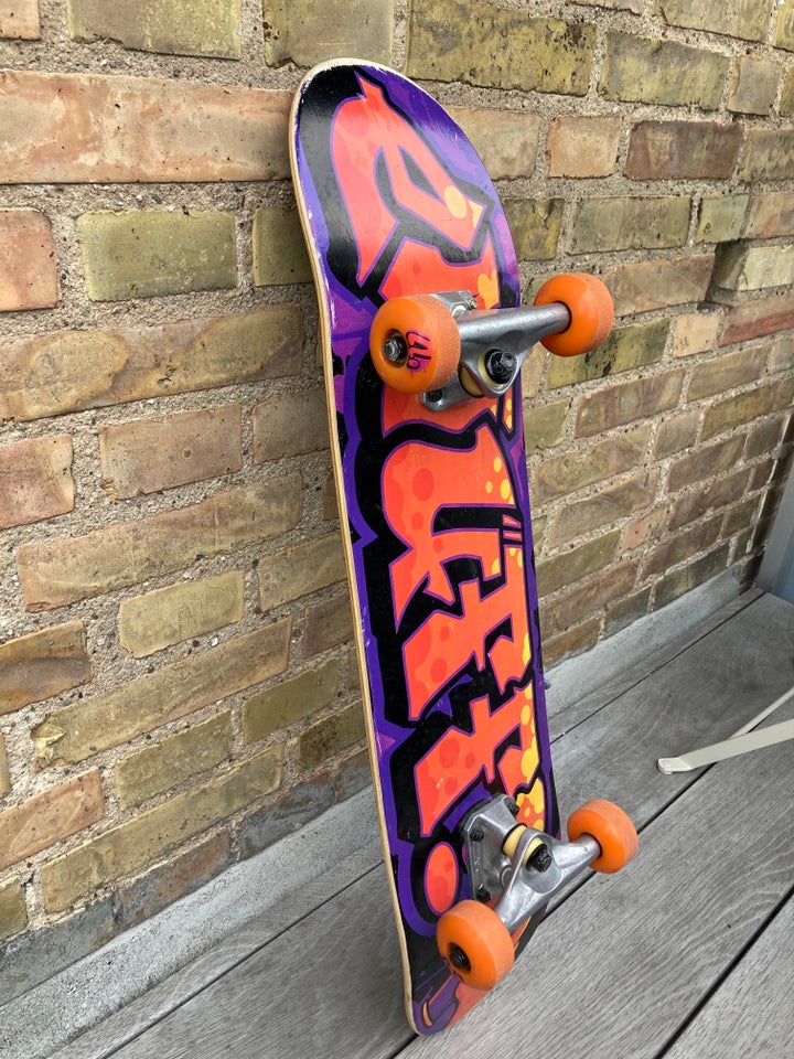 Skateboard