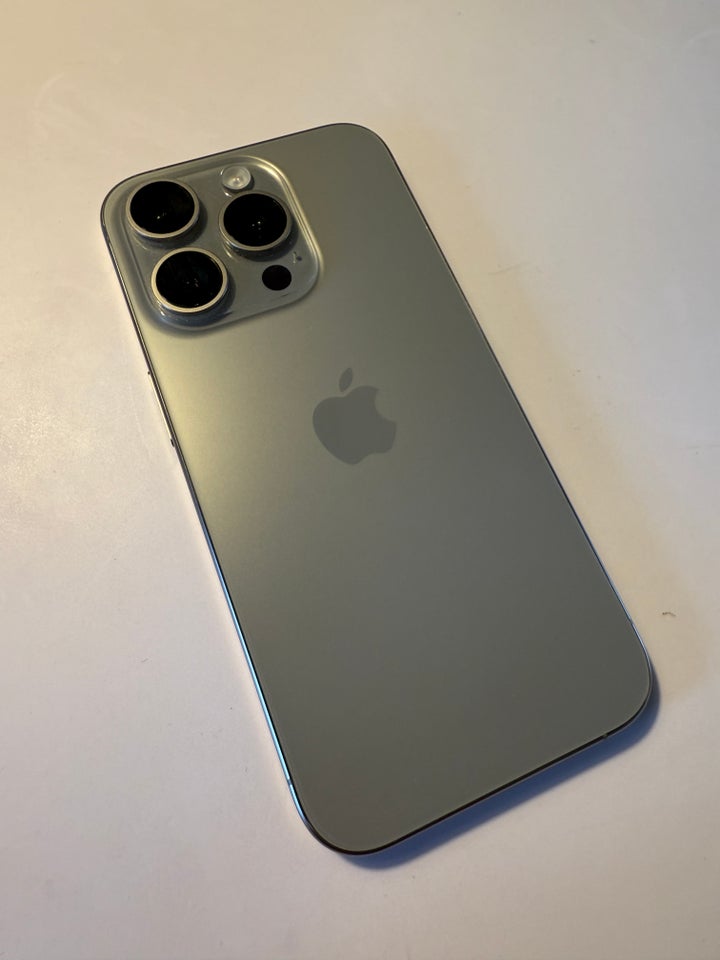 iPhone 15 Pro, 256 GB, Perfekt