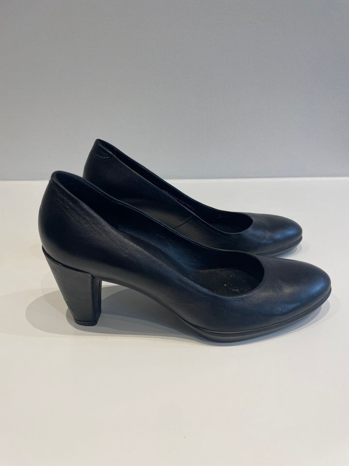 Ecco sculptured 45