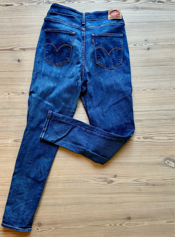 Jeans Levis str 32