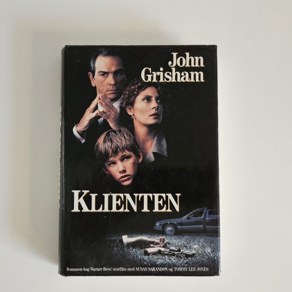 Mægleren, John Grisham, genre: