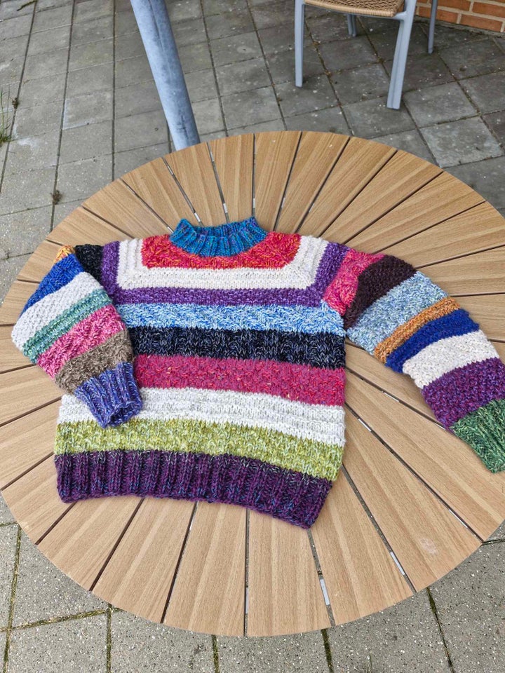 Sweater, Hjemmestrik, str. 44