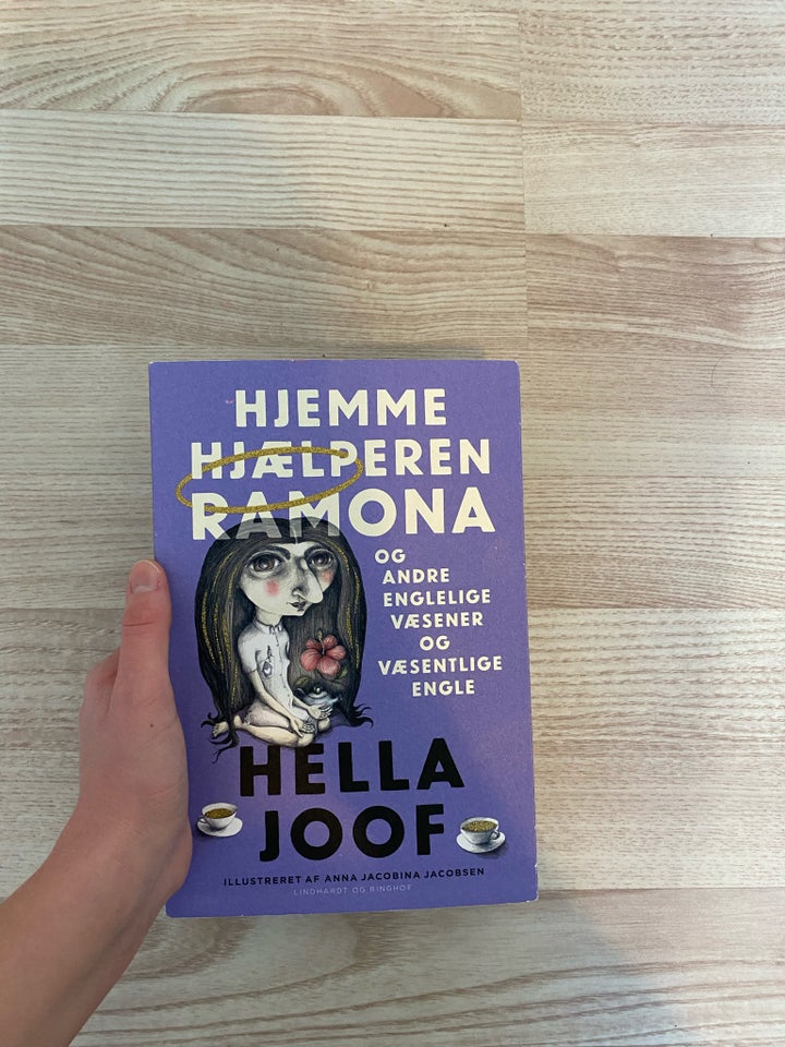 Hjemmehjælperen Ramona , Hella