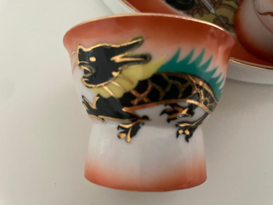 Porcelæn, Sake sæt