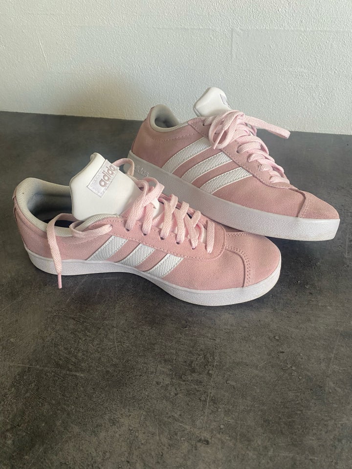 Sneakers, str. 38, Adidas