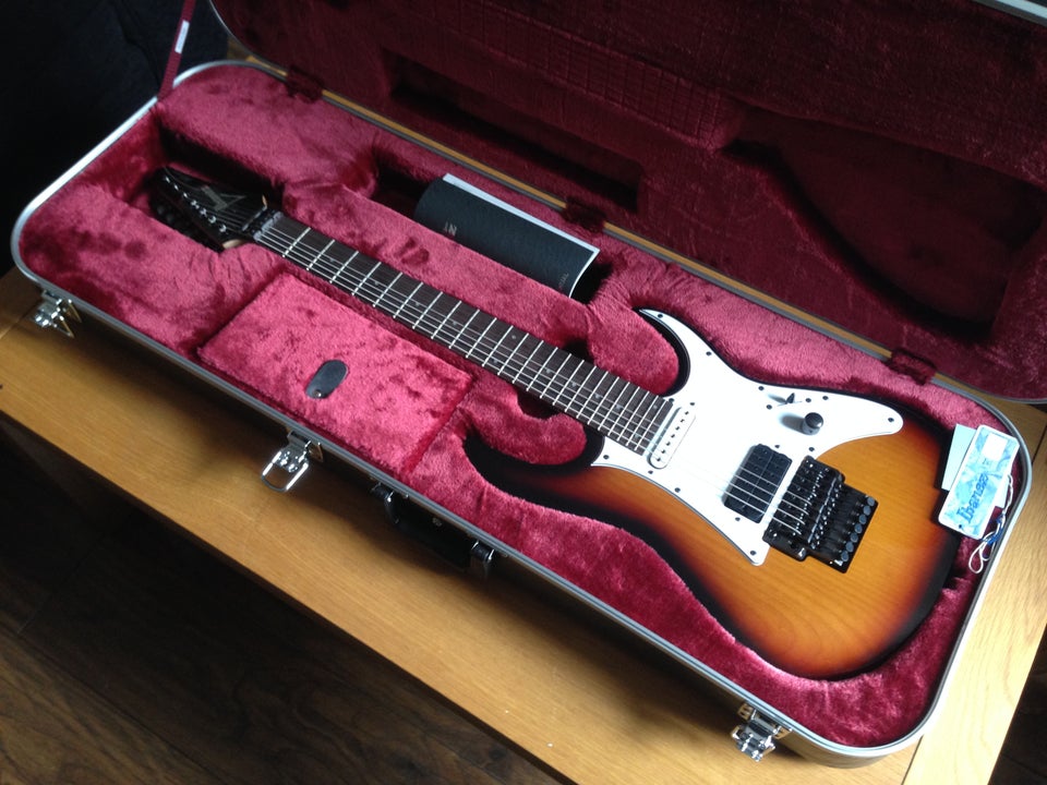 Elguitar, Ibanez Apex100