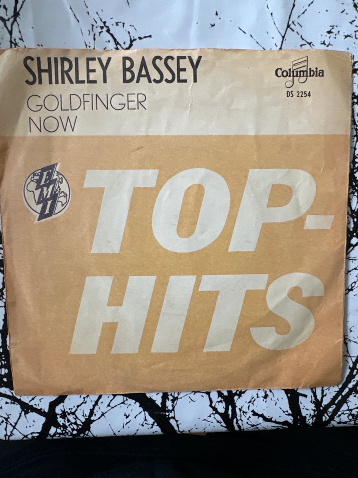 Single, Shirey bassey