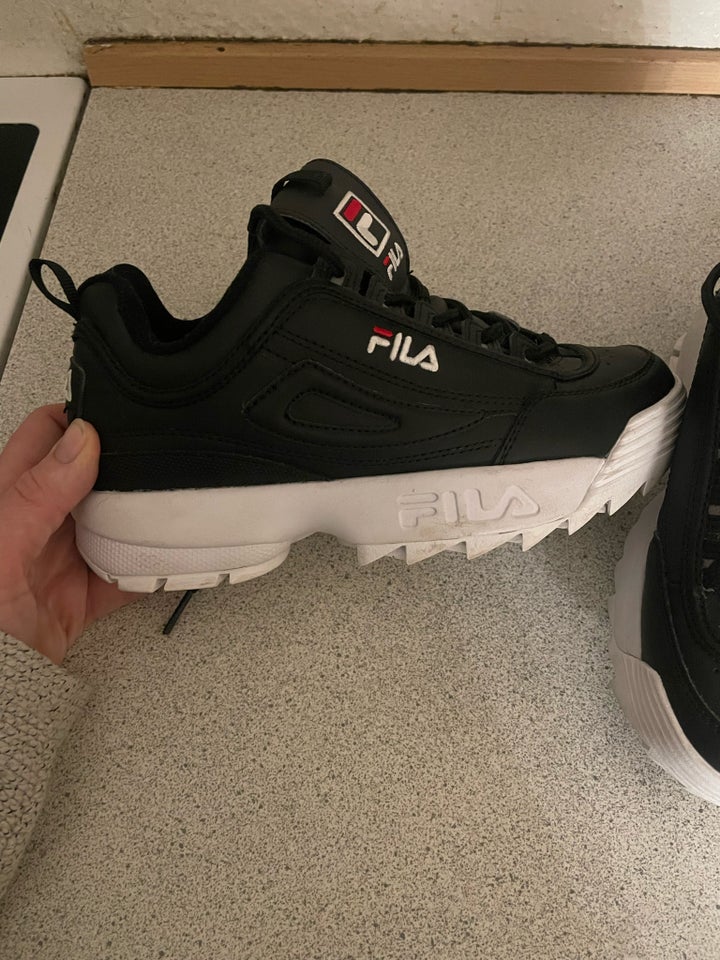 Sneakers, str. 37, FILA