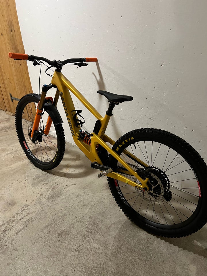 Santa Cruz Bronson V4, full