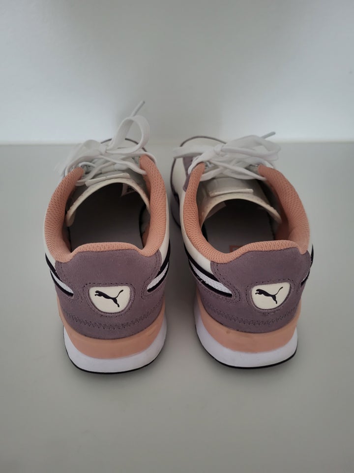 Sneakers, str. 39, Puma