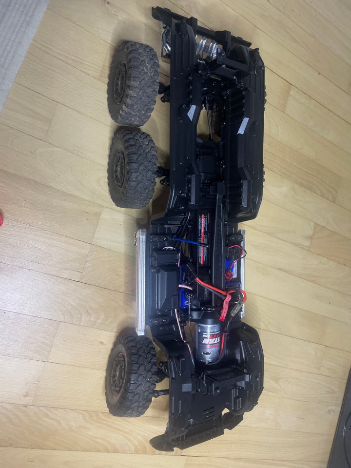 Fjernstyret bil, Traxxas TRX 6x6