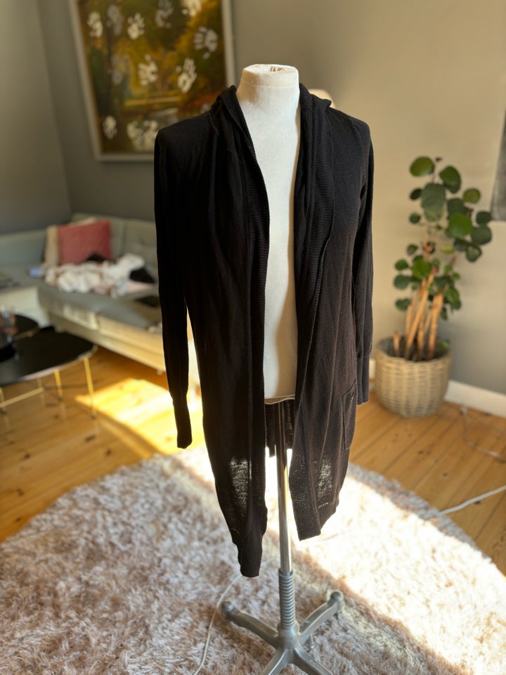 Cardigan, Calvin Klein , str. 36