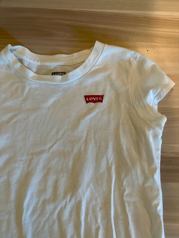 T-shirt, T-shirt, Levi’s