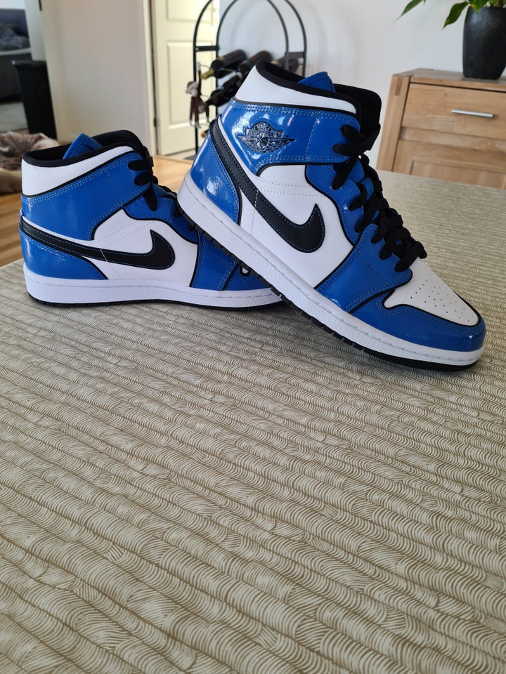 Sneakers, Jordan 1, str. 42