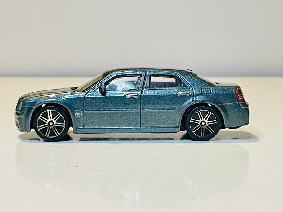 Modelbil, Bburago Chrysler 300C