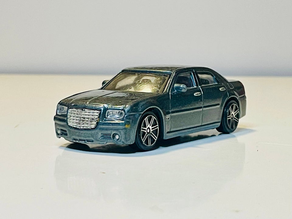 Modelbil, Bburago Chrysler 300C