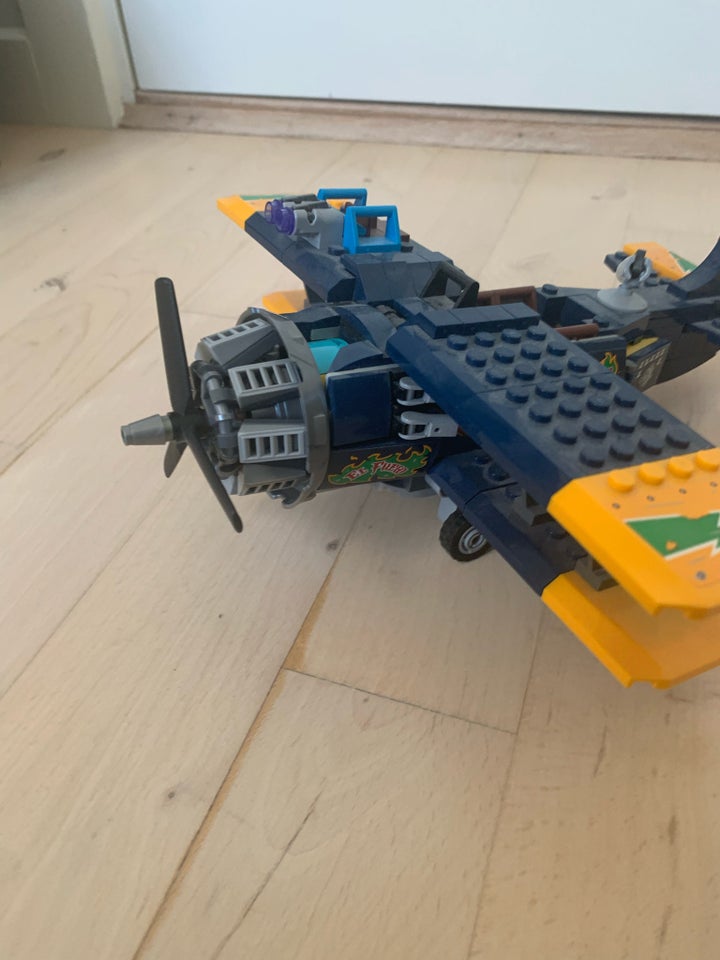 Lego andet, Fly