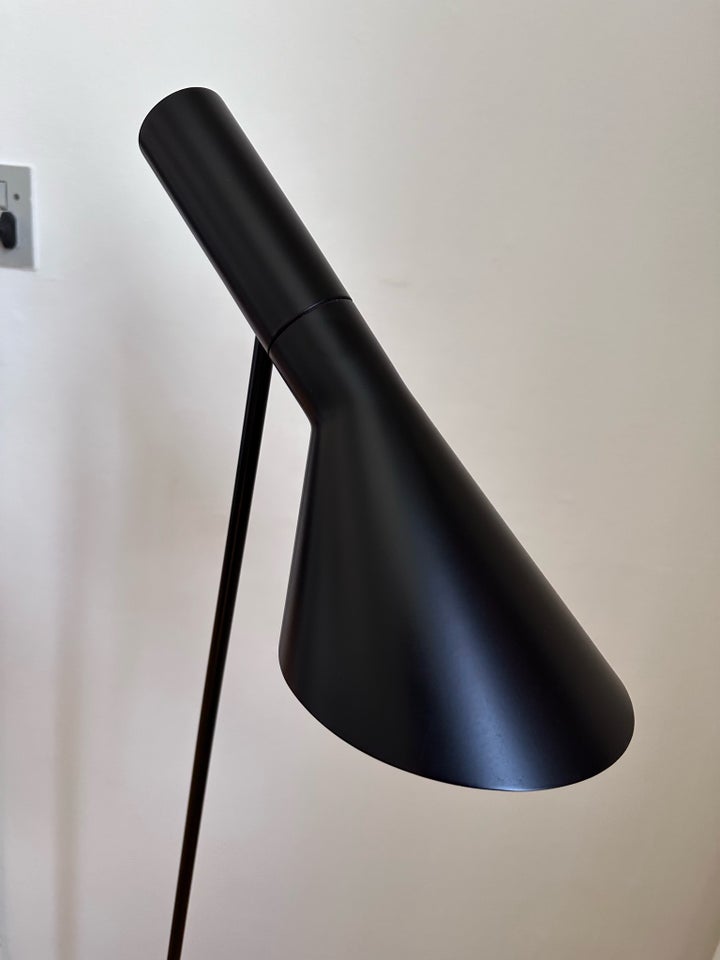 Gulvlampe Arne Jacobsen