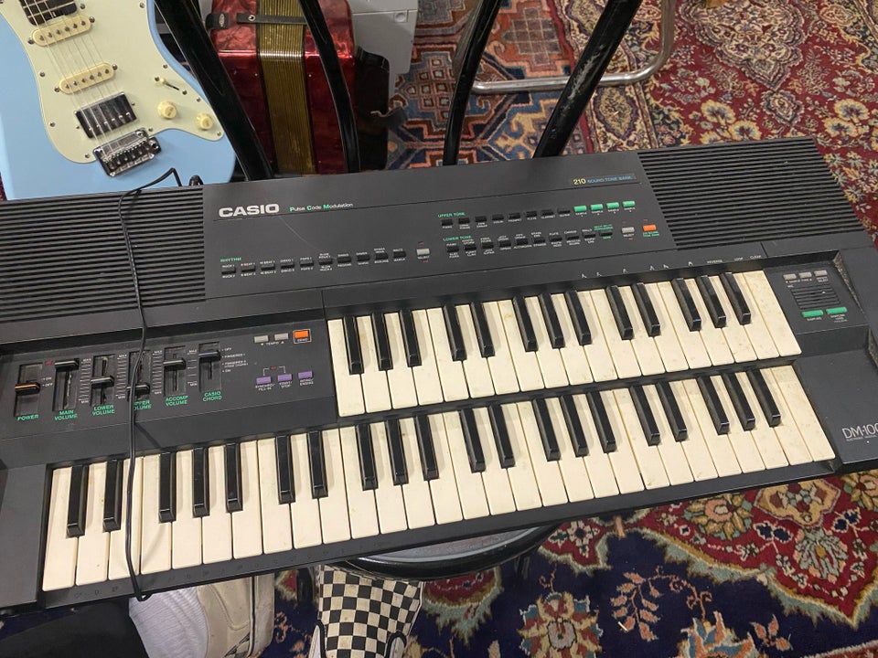 Keyboard Casio dm-100