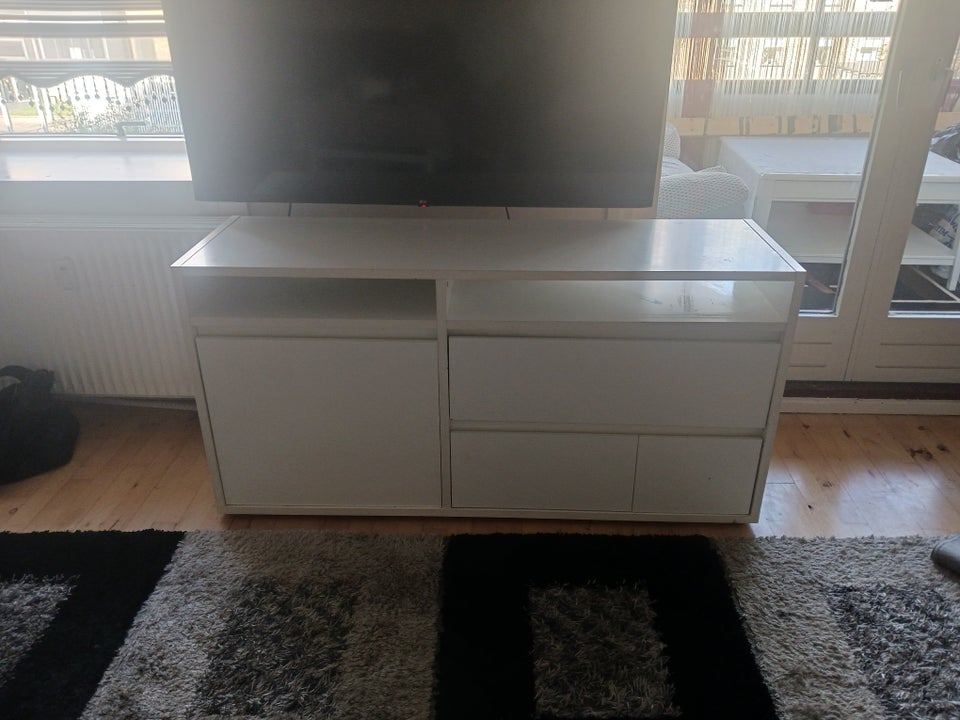 Tv bord, Ikea, andet materiale