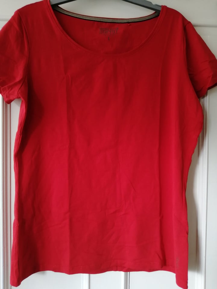 T-shirt Esprit str 42