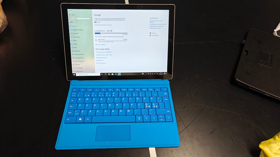 Microsoft Surface 5 16 GB ram 256