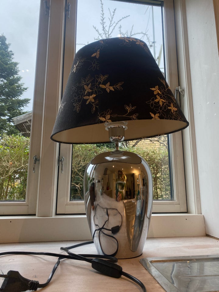 Anden bordlampe, Ukendt