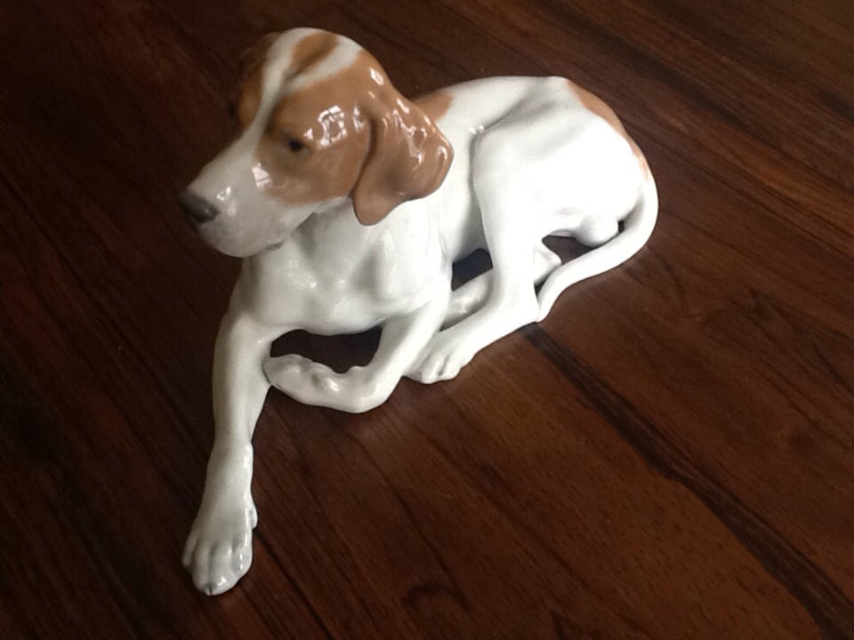 Porcelænshund Kgl porcelæn 1