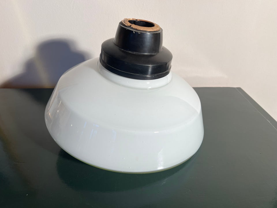 Anden loftslampe, NES N200