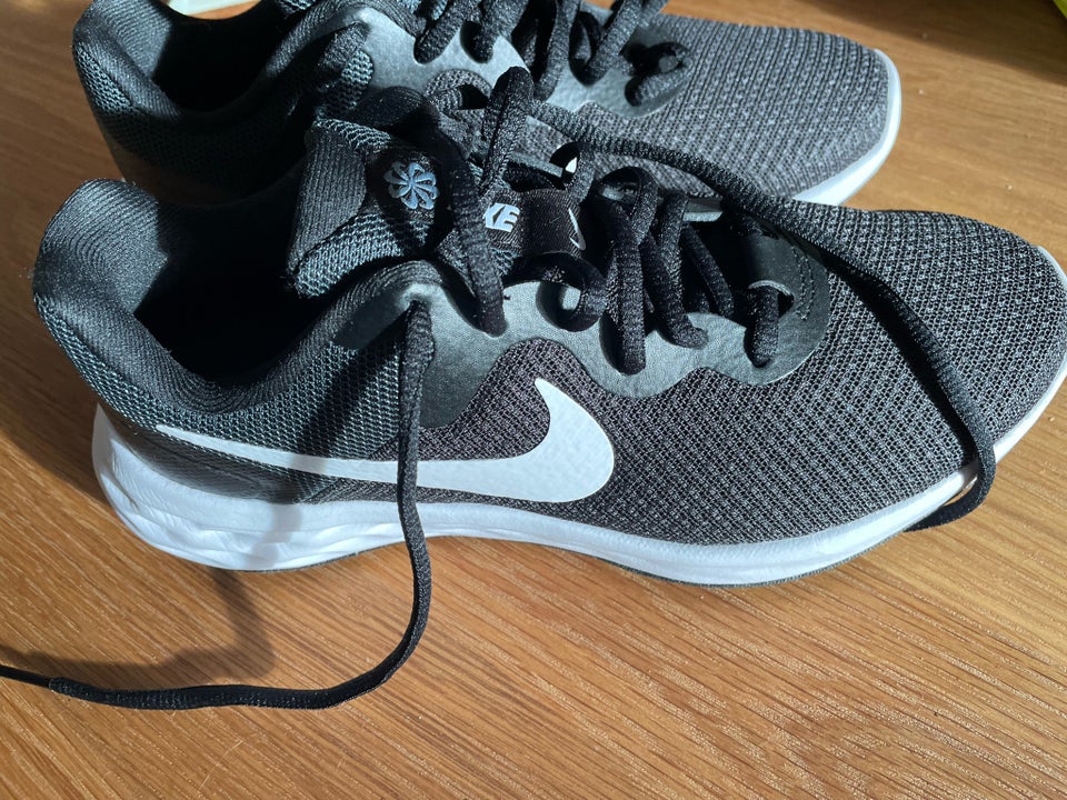 Sneakers, str. 36, Nike