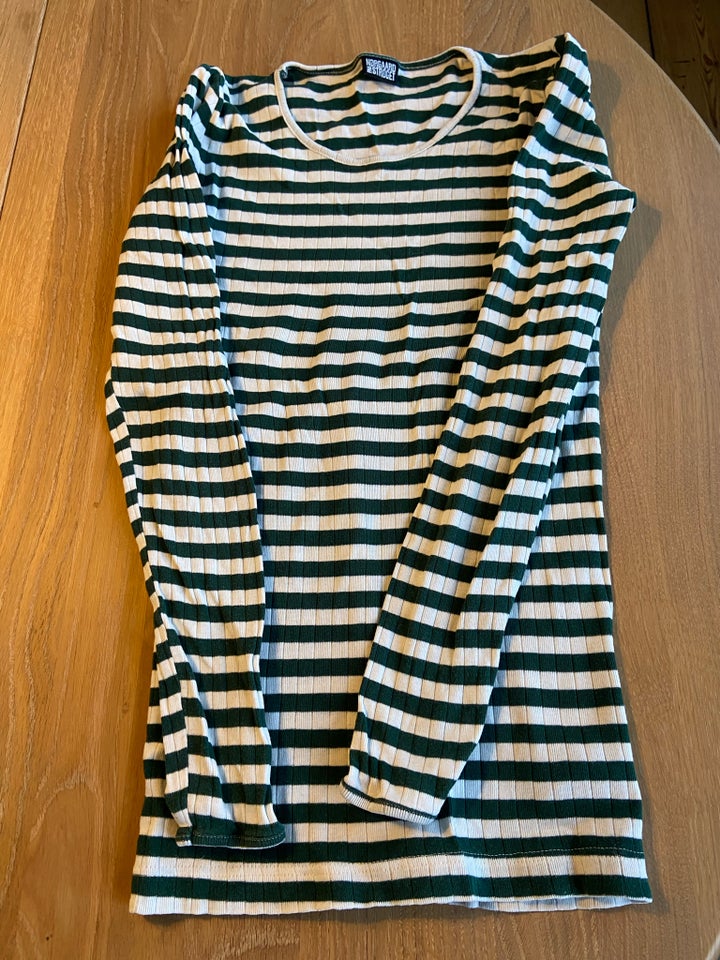 T-shirt, Mads Nørgaard, str. 38