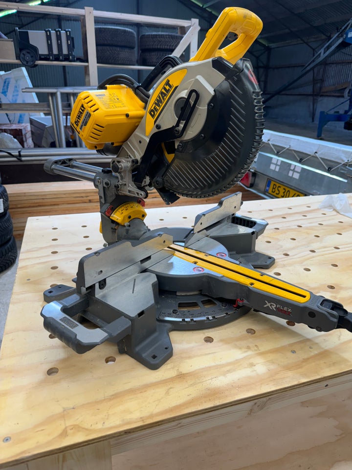 DeWalt DCS727