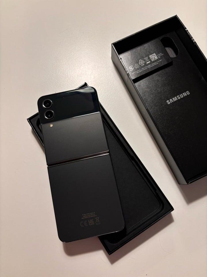 Samsung Galaxy Z Flip4, 128 ,