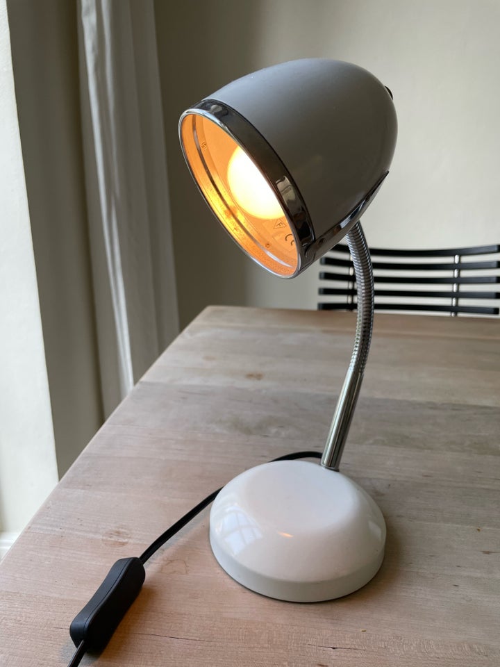 Anden arkitekt IKEA BORDLAMPE