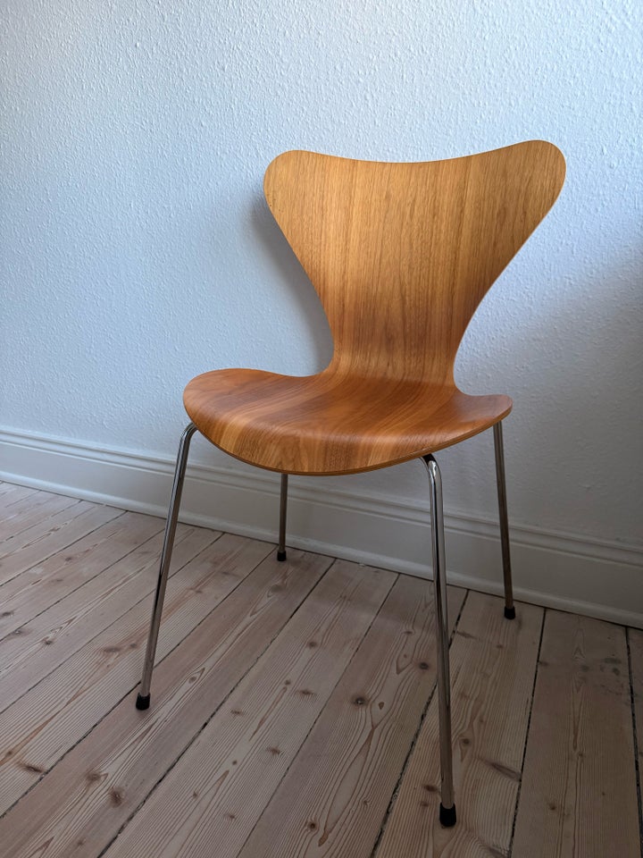 Arne Jacobsen, stol, Flot 7er stol