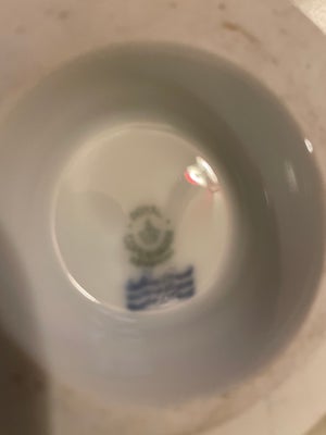 Kande Porcelæn 102 år gl