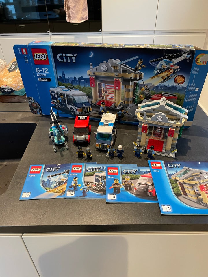 Lego City, 60008