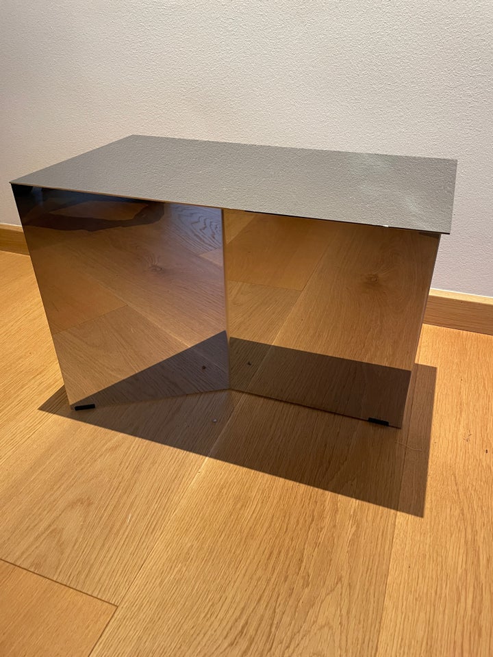 Hay, Slit Table Oblong, Sidetable