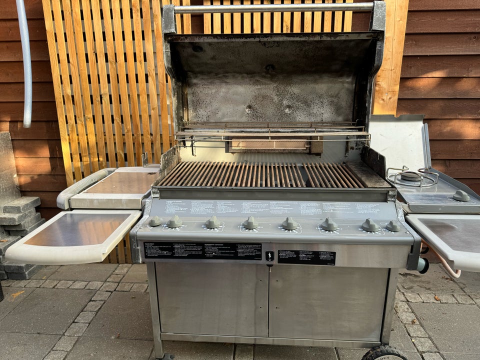 Gasgrill, Weber summit platinium