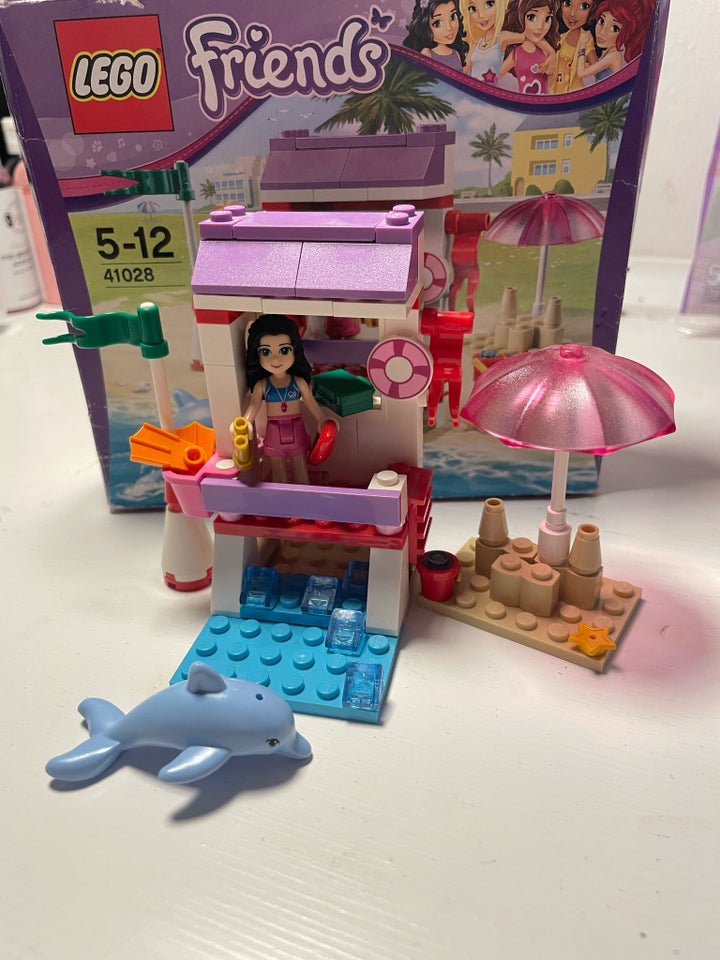 Lego Friends, Strandstemning