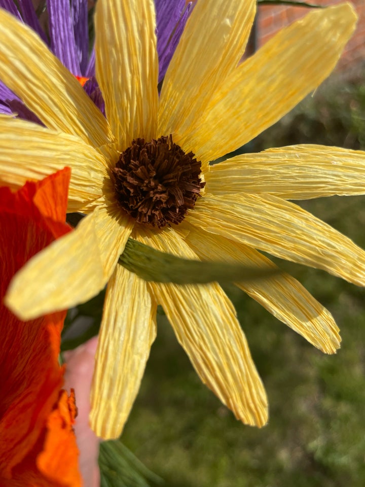 Håndlavede papirblomster