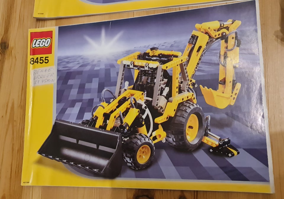 Lego Technic, 8455 Back-hoe loader