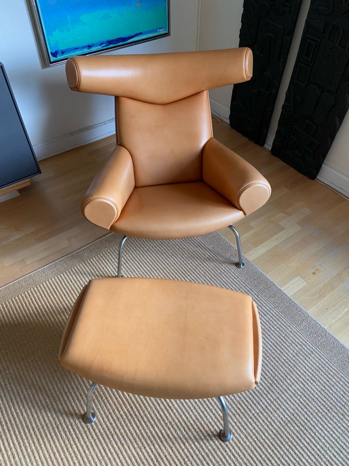 Hans J. Wegner, EJ100, Lænestol