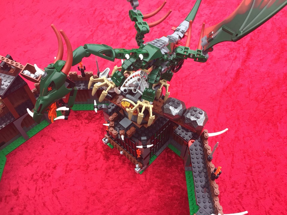 Lego Exclusives 7019