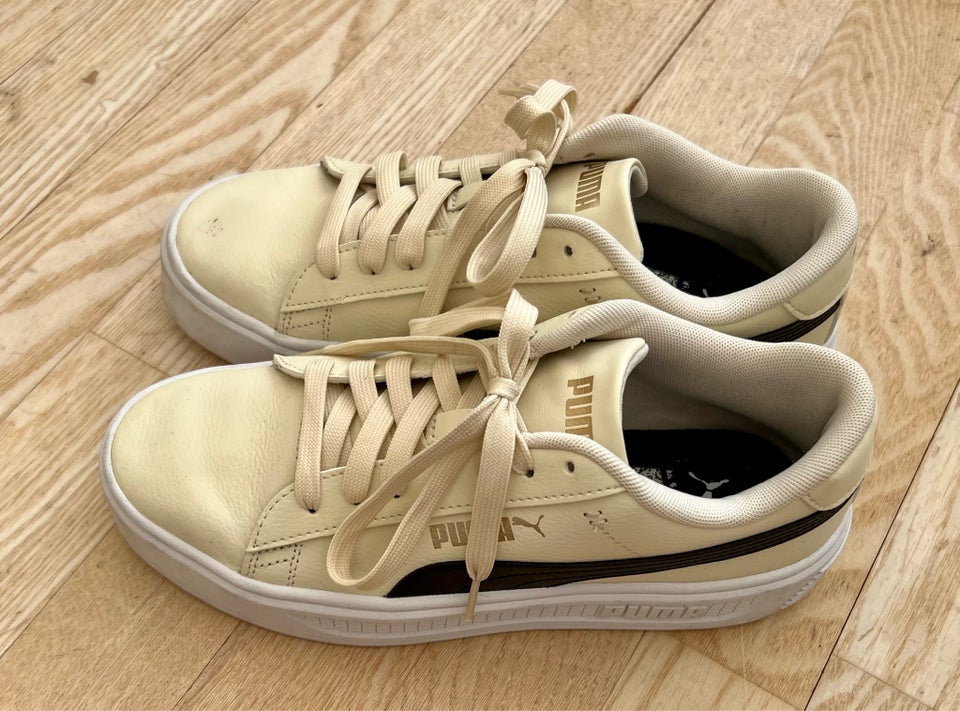 Sneakers, str. 39, Puma