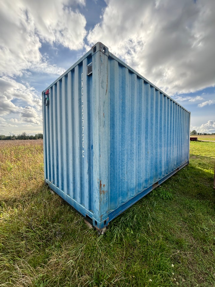 Container