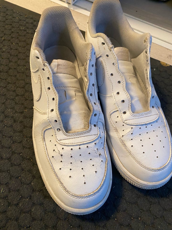 Sneakers, str. 45, Nike