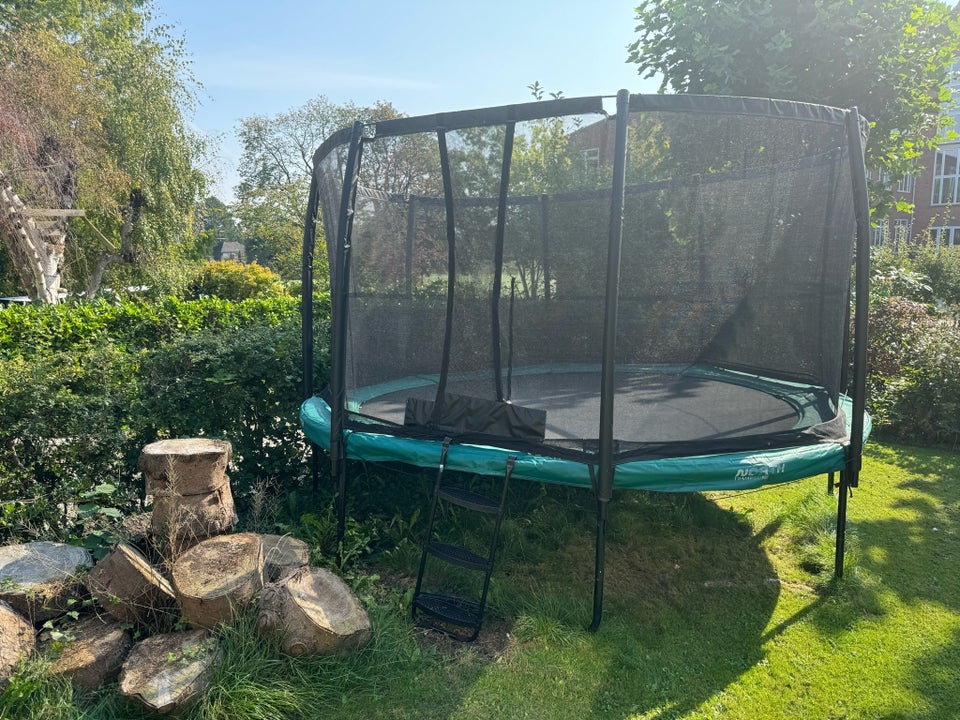 Trampolin, North Trampoline