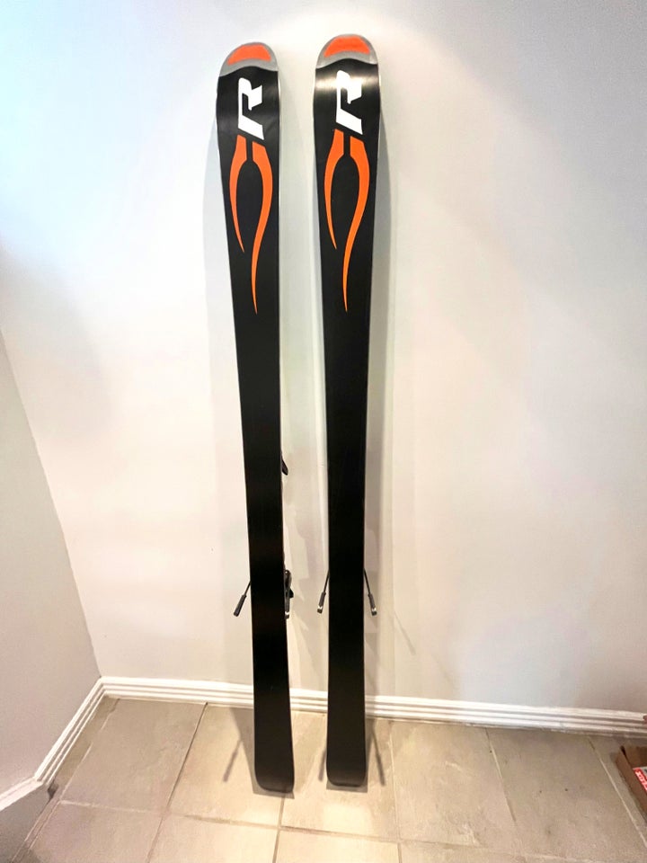 Alpinski, Rossignol Bandit B3,